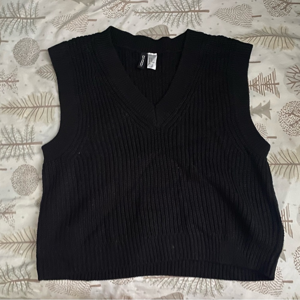 Black Ribbed V-Neck Knit Sweater Vest
